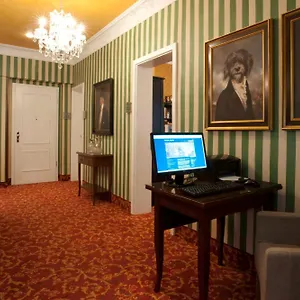 House 4* Hamburg
